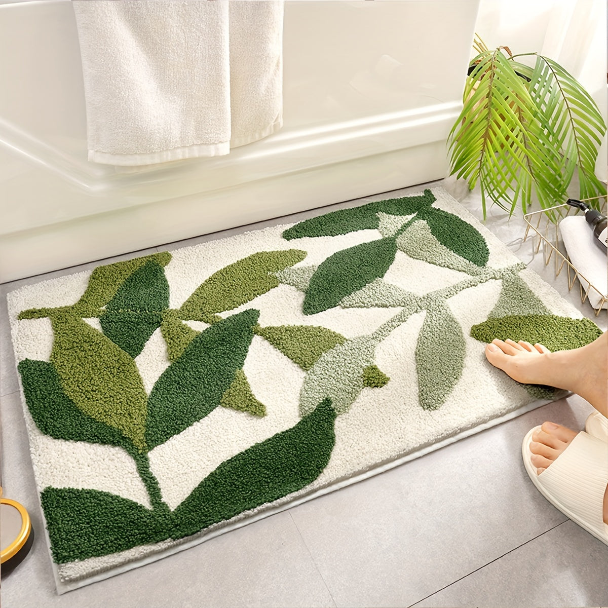 Soft & Absorbent Green Leaf Non-Slip Decorative Bathroom Mat