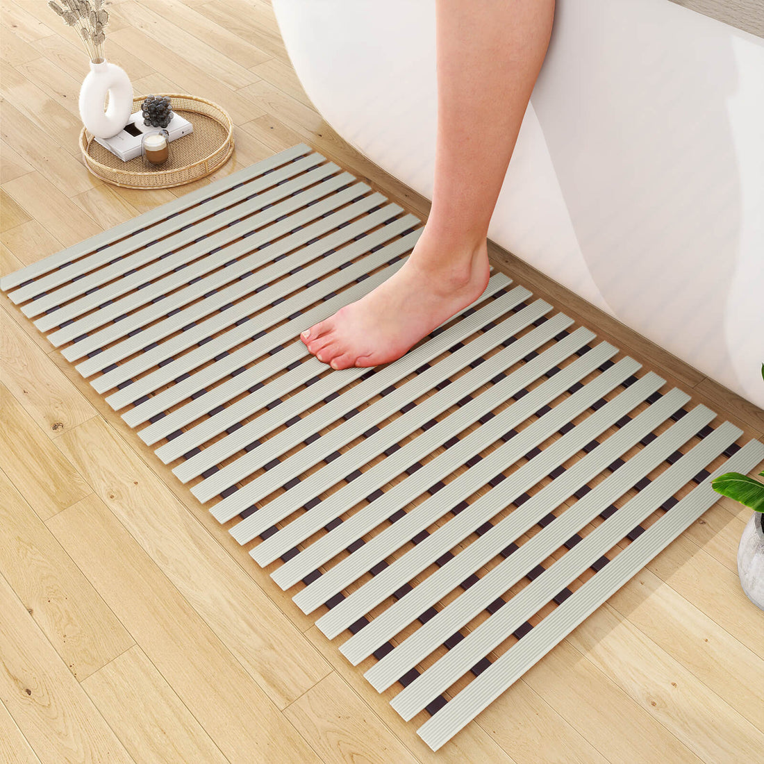 Non-Slip Bathtub Mat with Rubber Backing – (Gray)